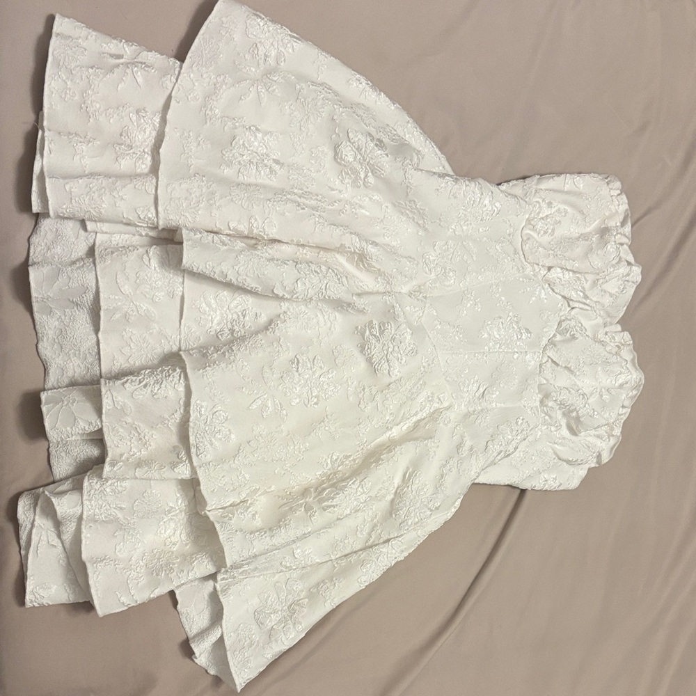 Elegant White Textured Dress